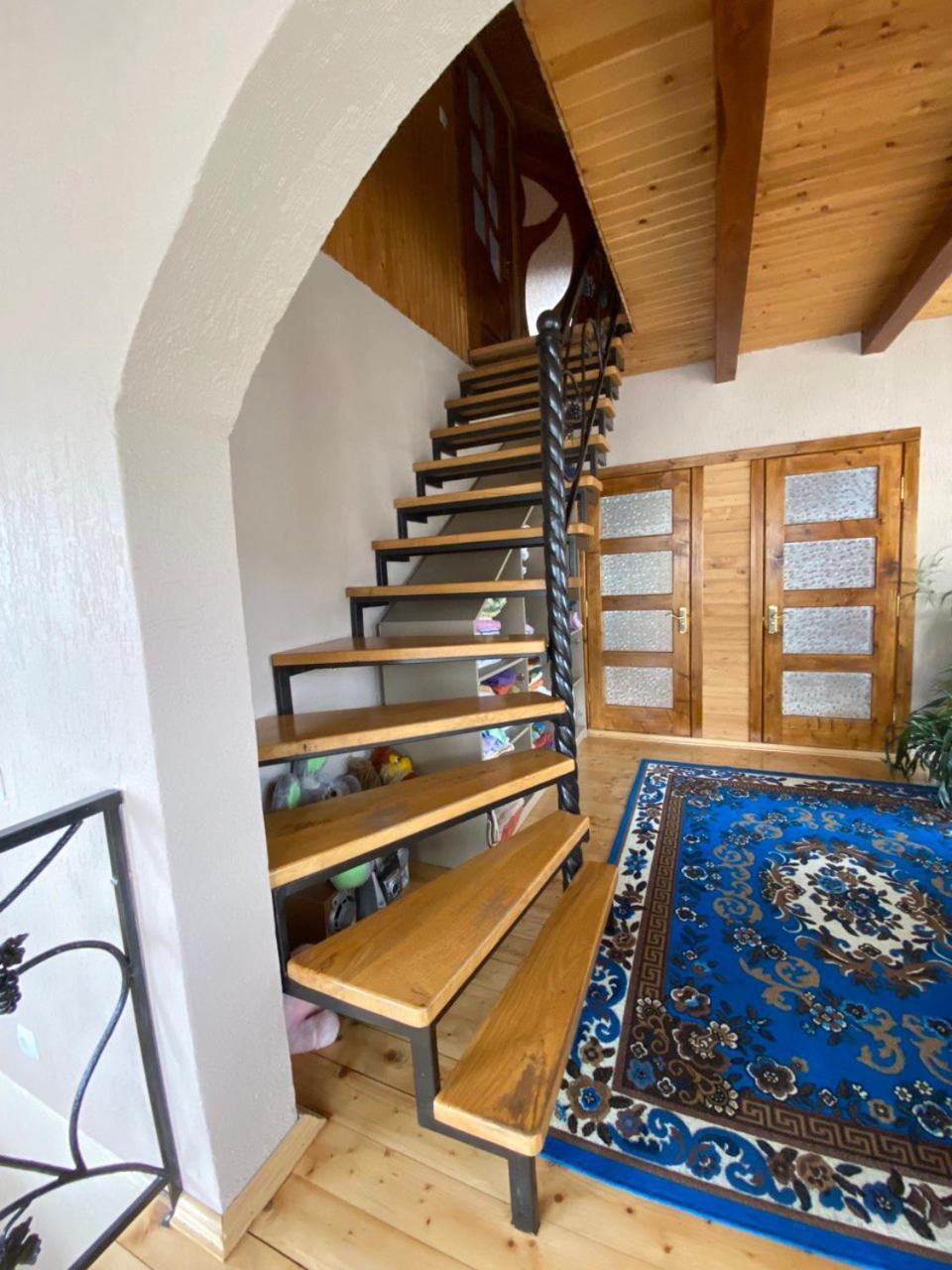Domashnya Oselya Apartman Verhovina Kültér fotó