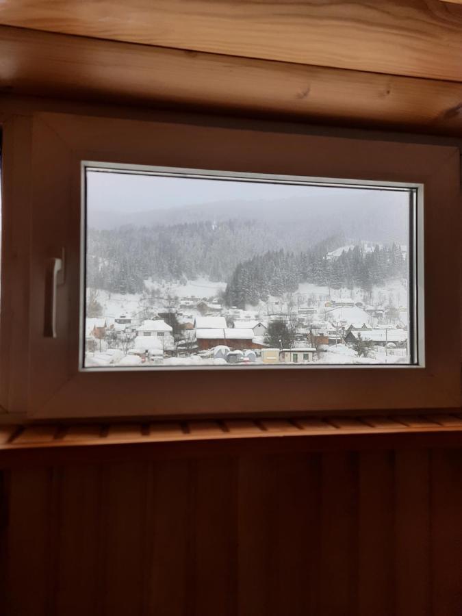 Domashnya Oselya Apartman Verhovina Kültér fotó